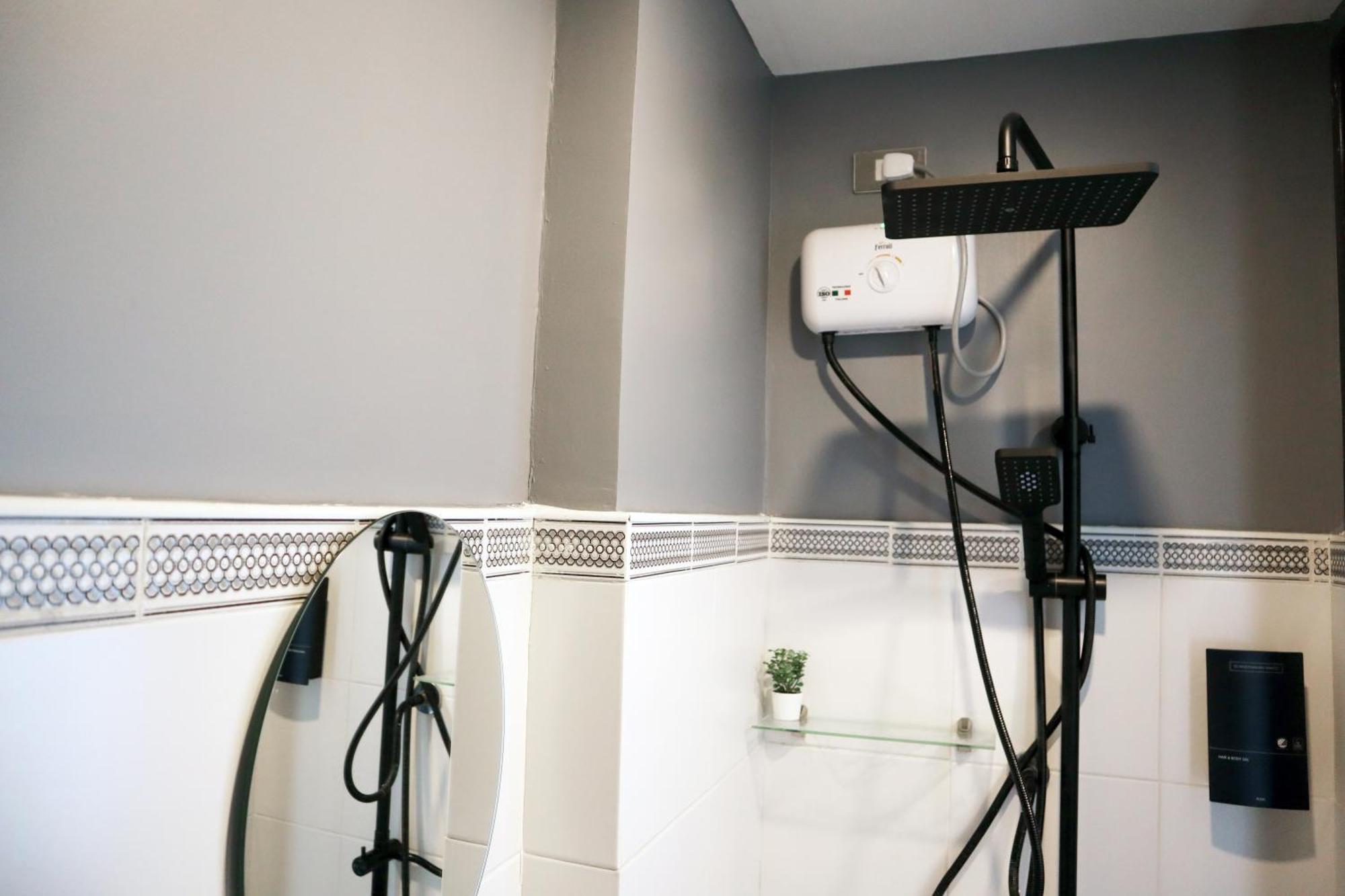 Mystay Hotel Bgc East Makati City Dış mekan fotoğraf
